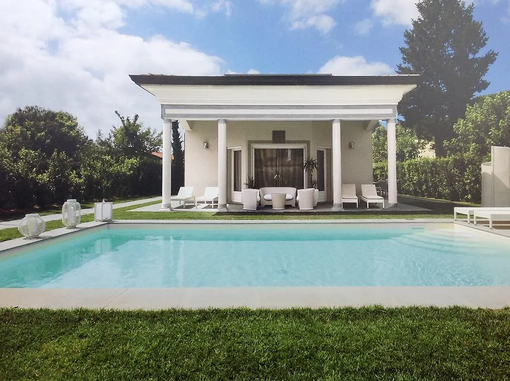Versilia Sains Souci Villa Marina di Pietrasanta 0*,  Italy