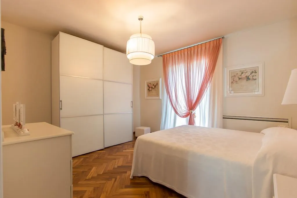 Versilia Sains Souci Villa Marina di Pietrasanta 0*,  Italy